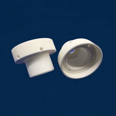 Ceramic nozzles